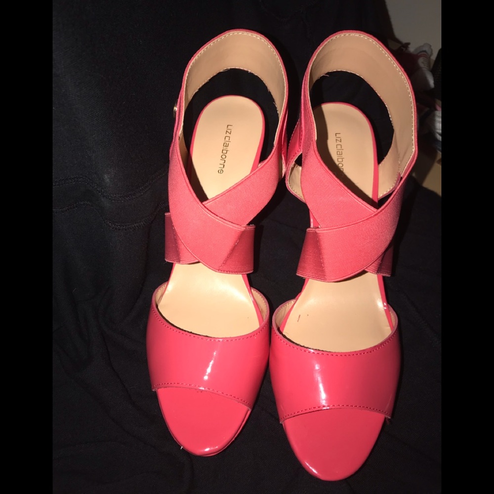 Salmon high heels